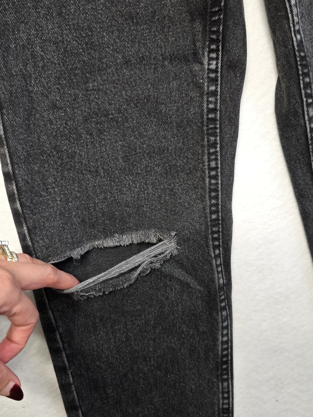 Bershka Black Slim Straight Jeans with Knee Rip - Picture 4 of 12